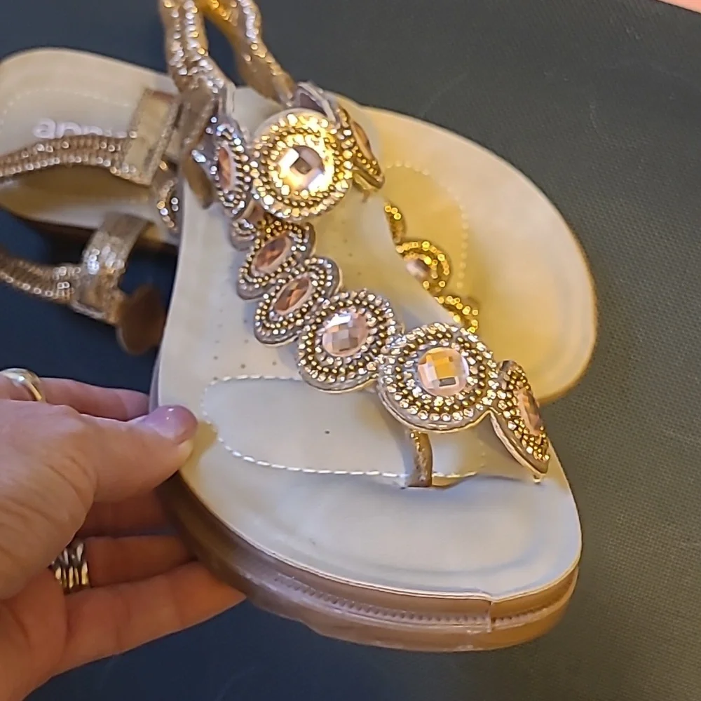 Sandals - Picture 4 of 4
